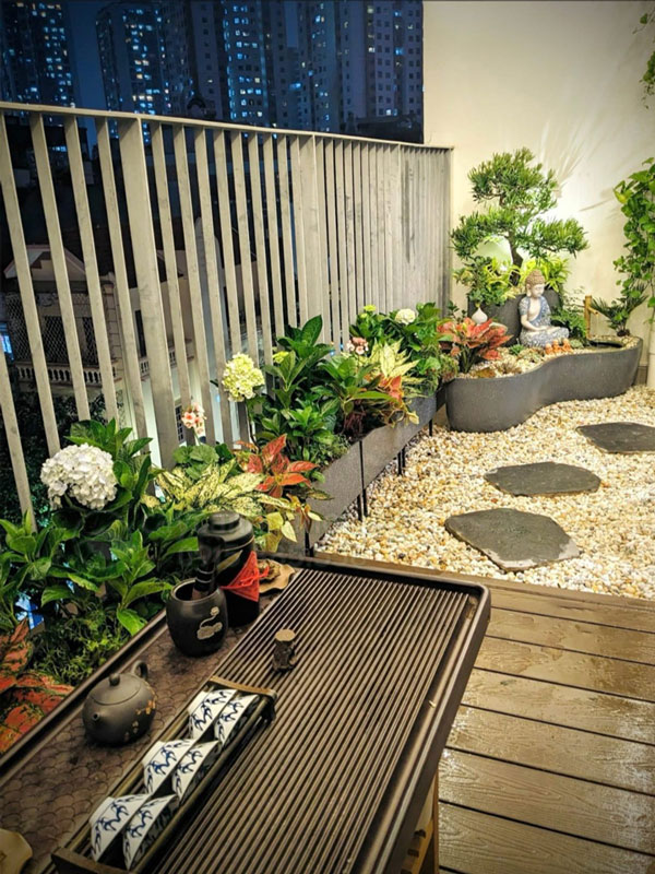 Cách chọn cây trang trí ban công chung cư đẹp