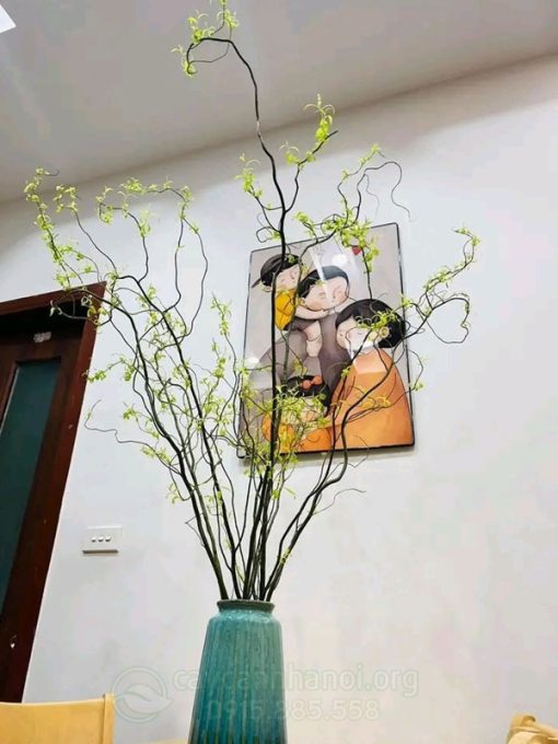 Cành liễu xoăn cắm bình gốm đẹp
